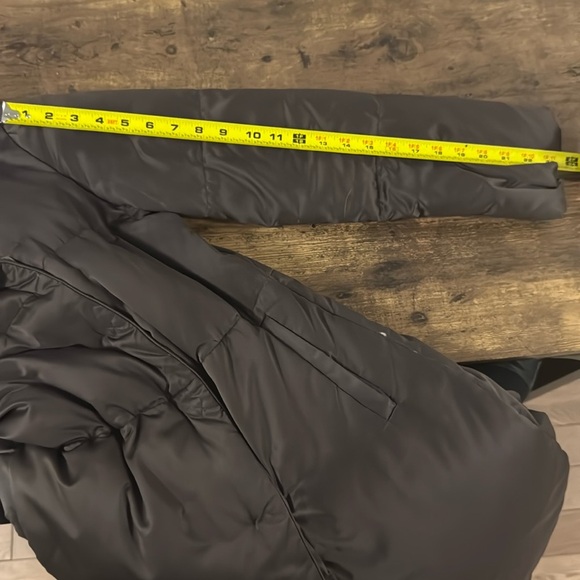 Theory Brown Down Puffer Winter Coat size Medium - Picture 5 of 12